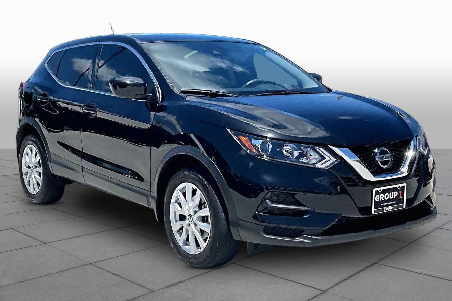 Used 2022 Nissan Rogue Sport S FWD image 3