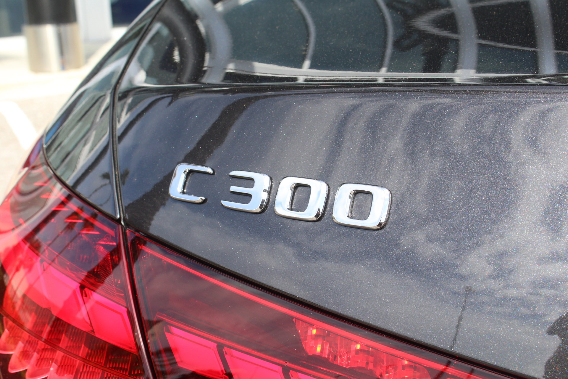 Used 2025 Mercedes-Benz C 300 Sedan image 6