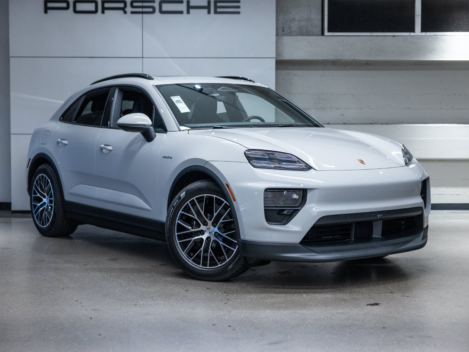 New 2026 Porsche Macan Electric RWD image 11