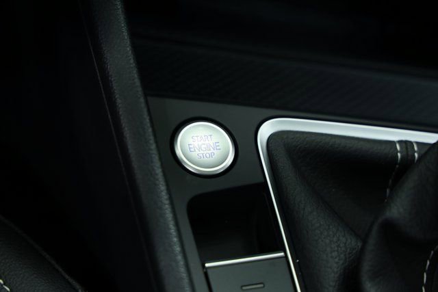 New 2025 Volkswagen Jetta SE image 24