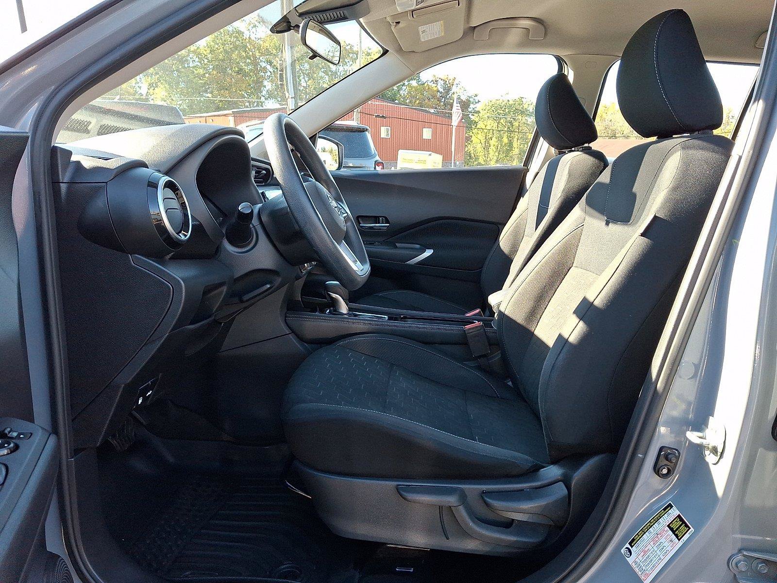 Used 2024 Nissan Kicks SV FWD image 15