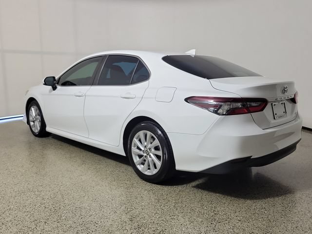 Used 2022 Toyota Camry LE FWD image 7