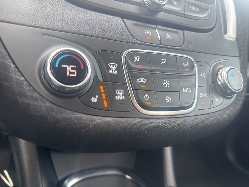 Used 2024 Chevrolet Malibu LT w/ Sport Edition image 22