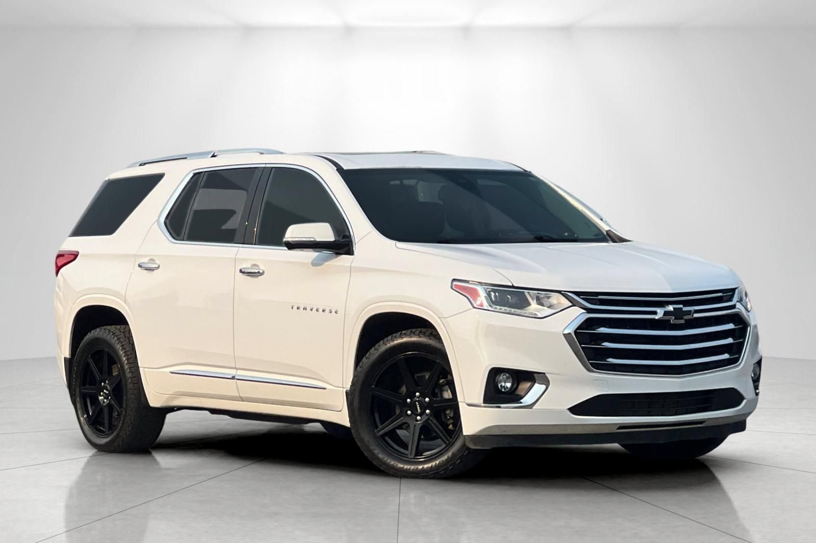 Used 2019 Chevrolet Traverse High Country AWD/4WD image 2