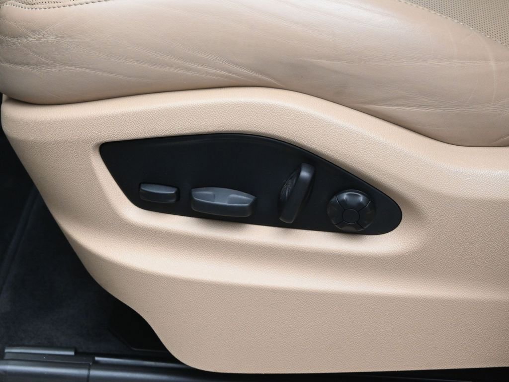 Used 2022 Porsche Cayenne E-Hybrid Coupe image 8