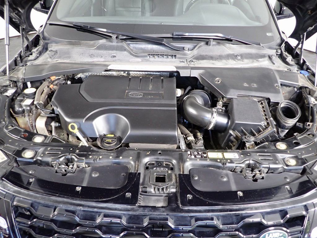 Used 2022 Land Rover Range Rover Evoque SE image 10