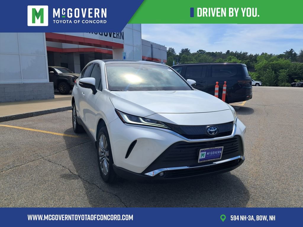 Used 2022 Toyota Venza AWD/4WD image 8