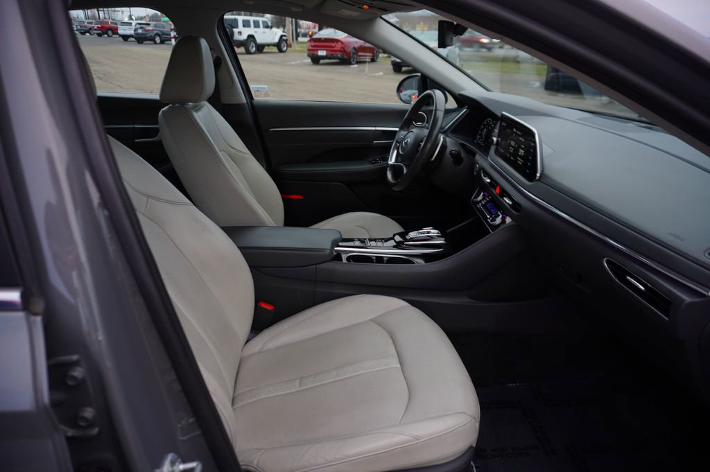 Used 2021 Hyundai Sonata Limited image 28