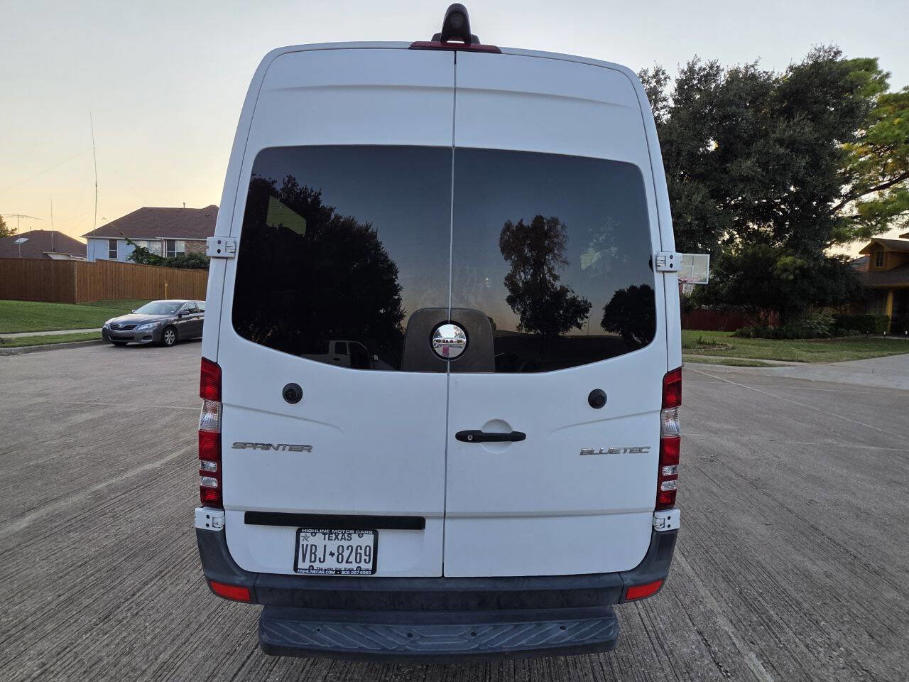 Used 2014 Freightliner Sprinter 2500 image 6