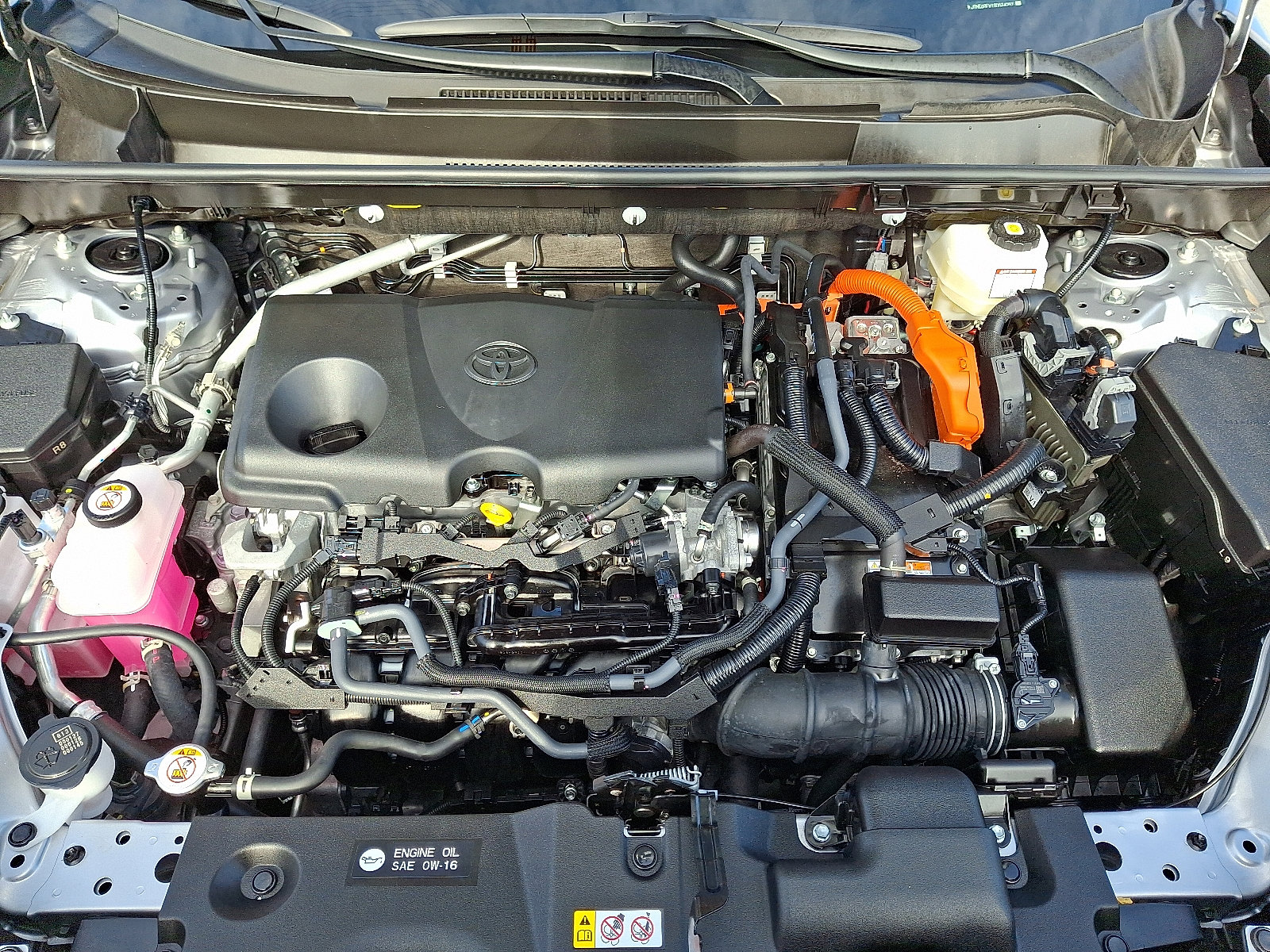 Certified 2025 Toyota RAV4 XSE w/ Advanced Technology Package image 28