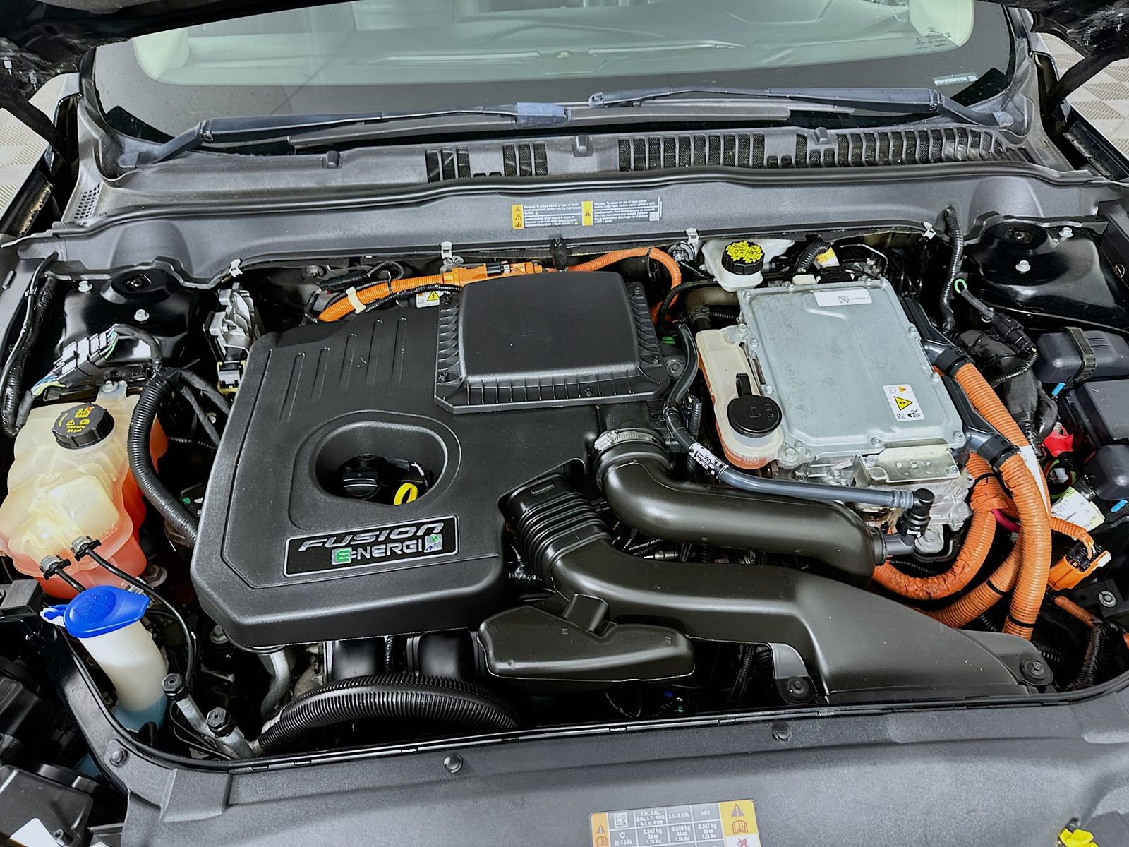 Used 2016 Ford Fusion Energi SE FWD image 31