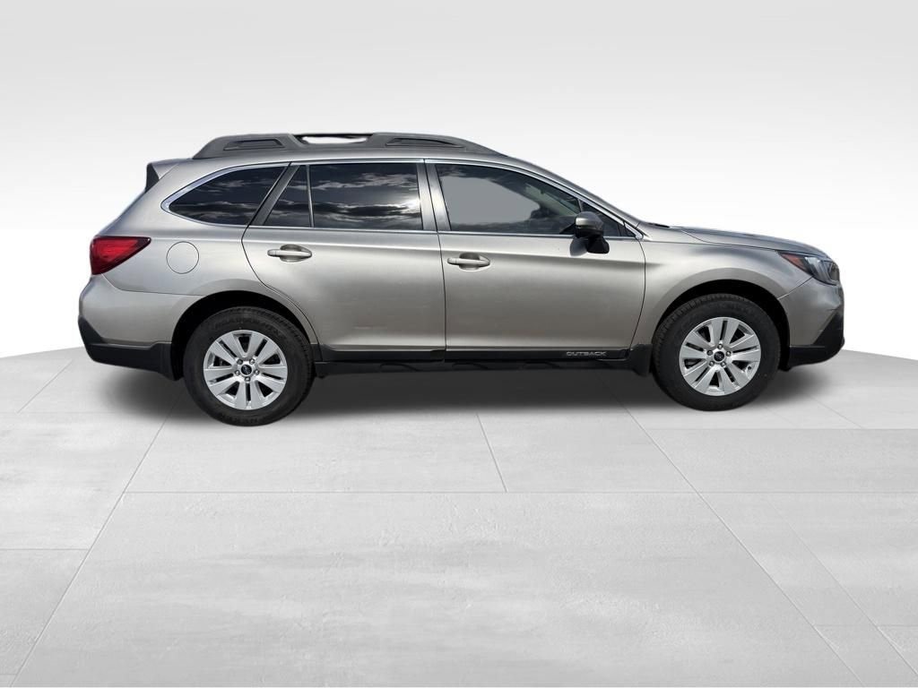 Used 2018 Subaru Outback 2.5i Premium AWD/4WD image 21