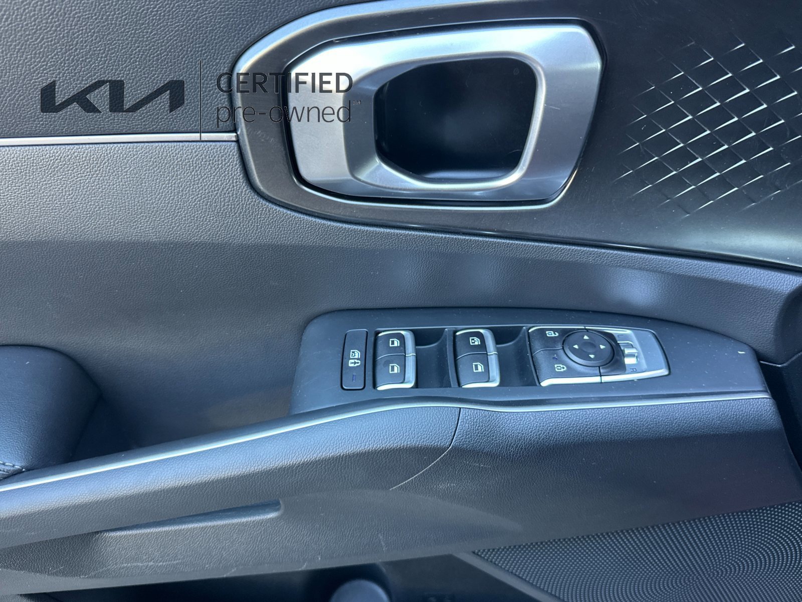 Certified 2023 Kia Sorento EX AWD/4WD image 12