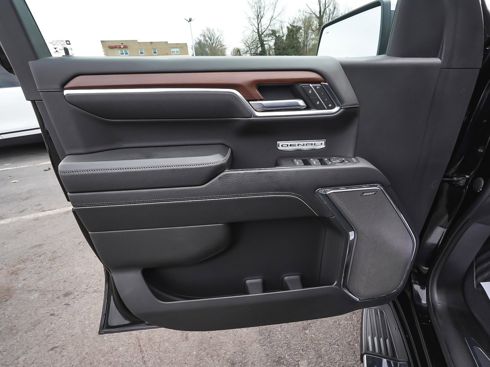 Used 2022 GMC Sierra 1500 Denali AWD/4WD image 9