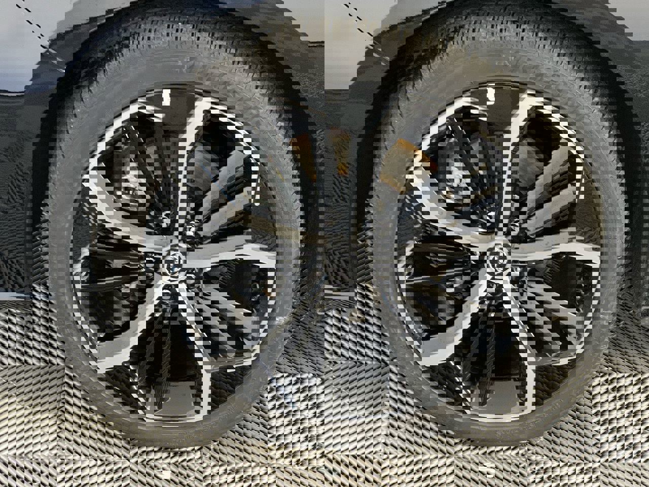 Used 2025 Nissan Altima 2.5 SR image 10