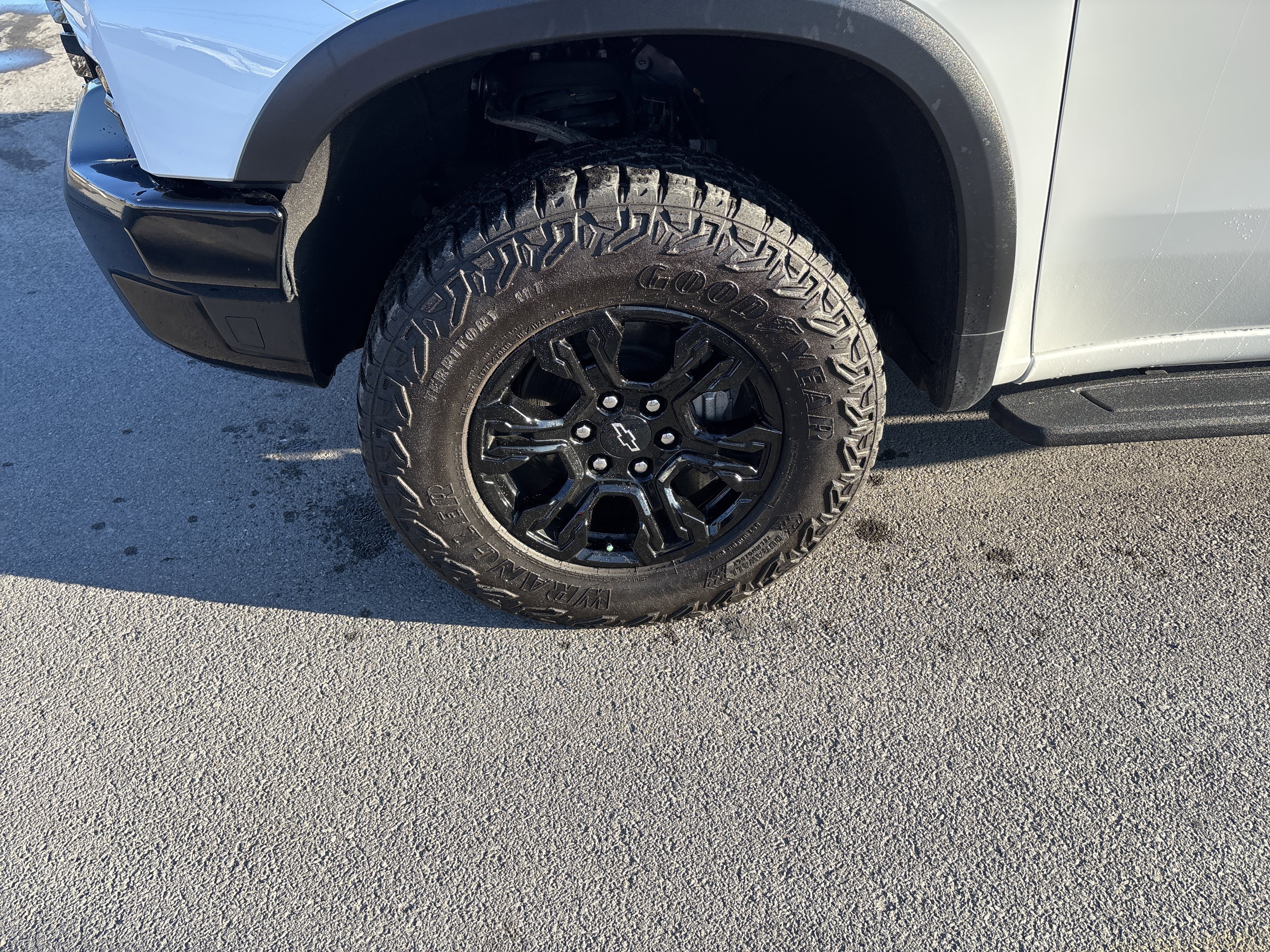 Used 2024 Chevrolet Silverado 1500 ZR2 w/ Technology Package image 11