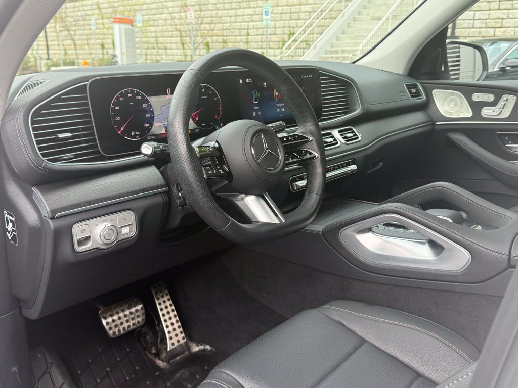 Used 2026 Mercedes-Benz GLS 450 4MATIC image 14
