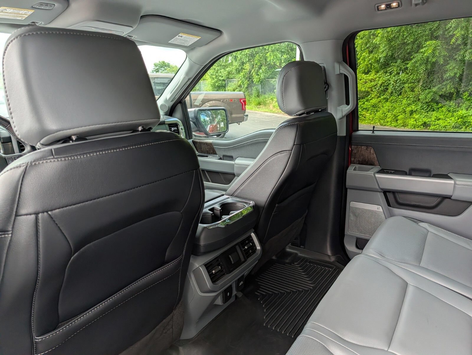 Used 2023 Ford F150 Lariat AWD/4WD image 24