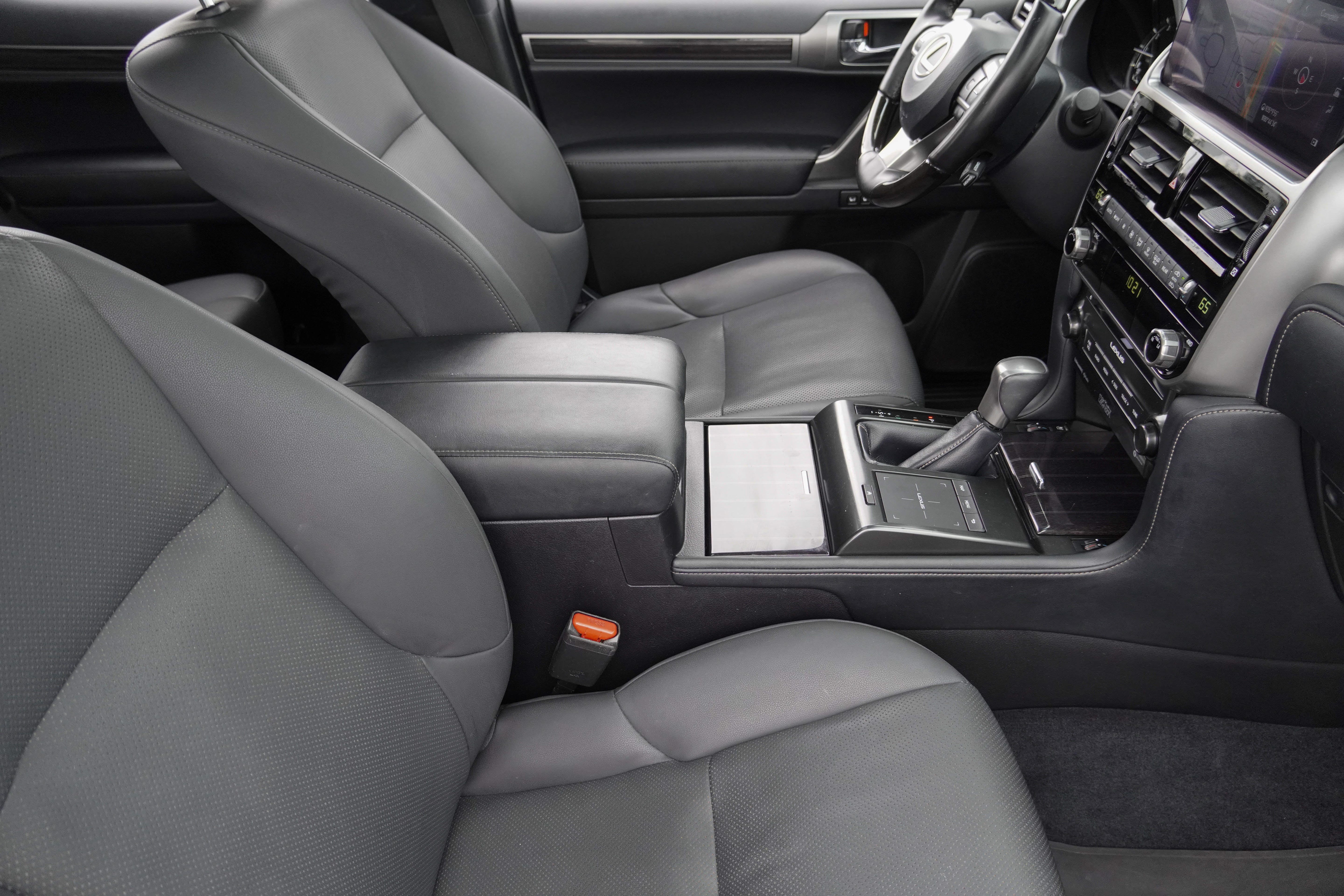 Used 2022 Lexus GX 460 Premium w/ Accessory Package AWD/4WD image 12