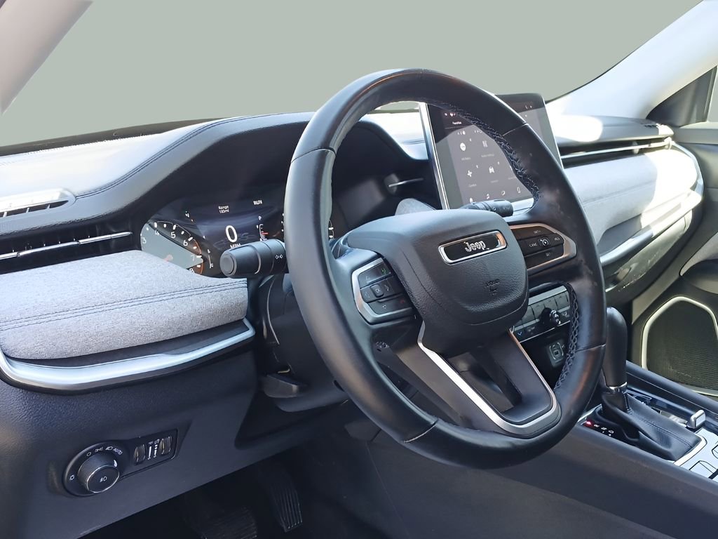 Used 2022 Jeep Compass Latitude w/ Convenience Group image 13