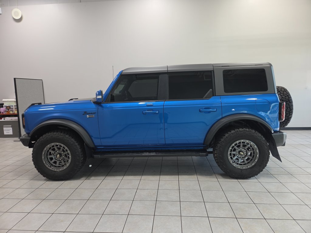 Used 2023 Ford Bronco Outer Banks AWD/4WD image 8