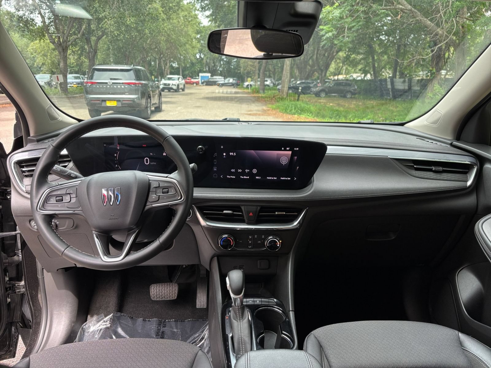 Used 2025 Buick Encore GX Preferred FWD image 32