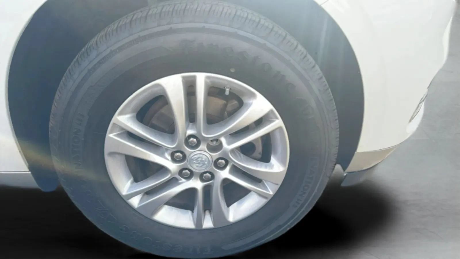 Used 2018 Buick Enclave Essence FWD image 25