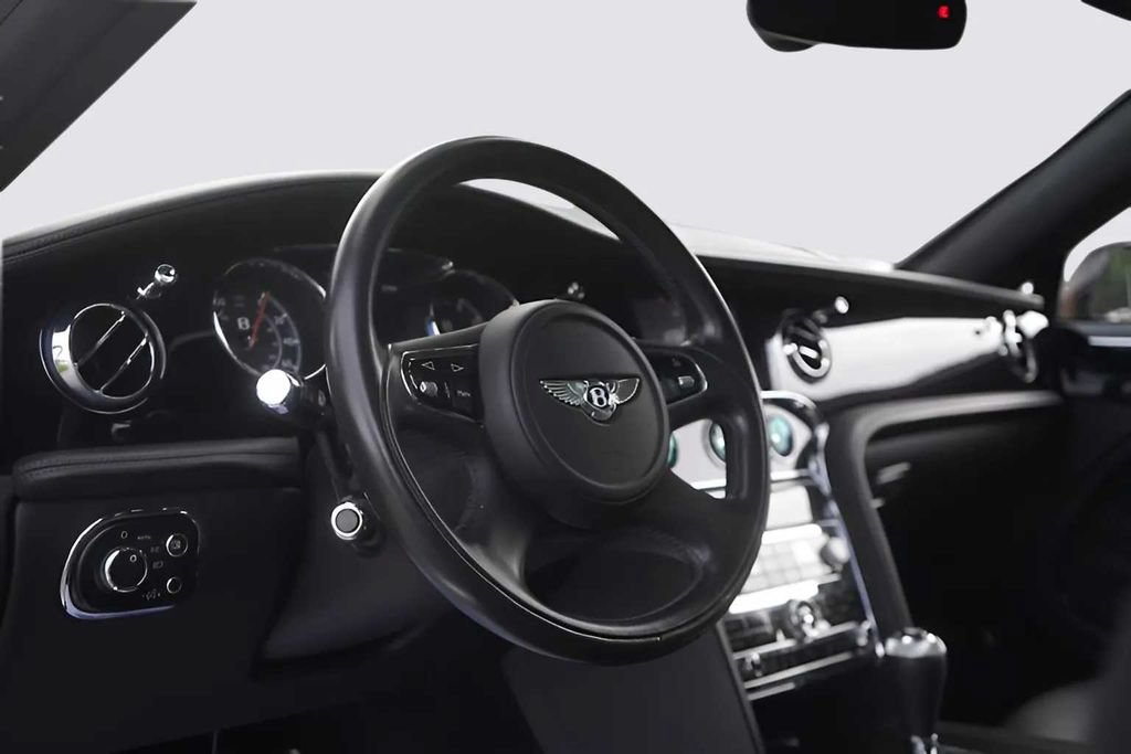 Used 2017 Bentley Mulsanne RWD image 21