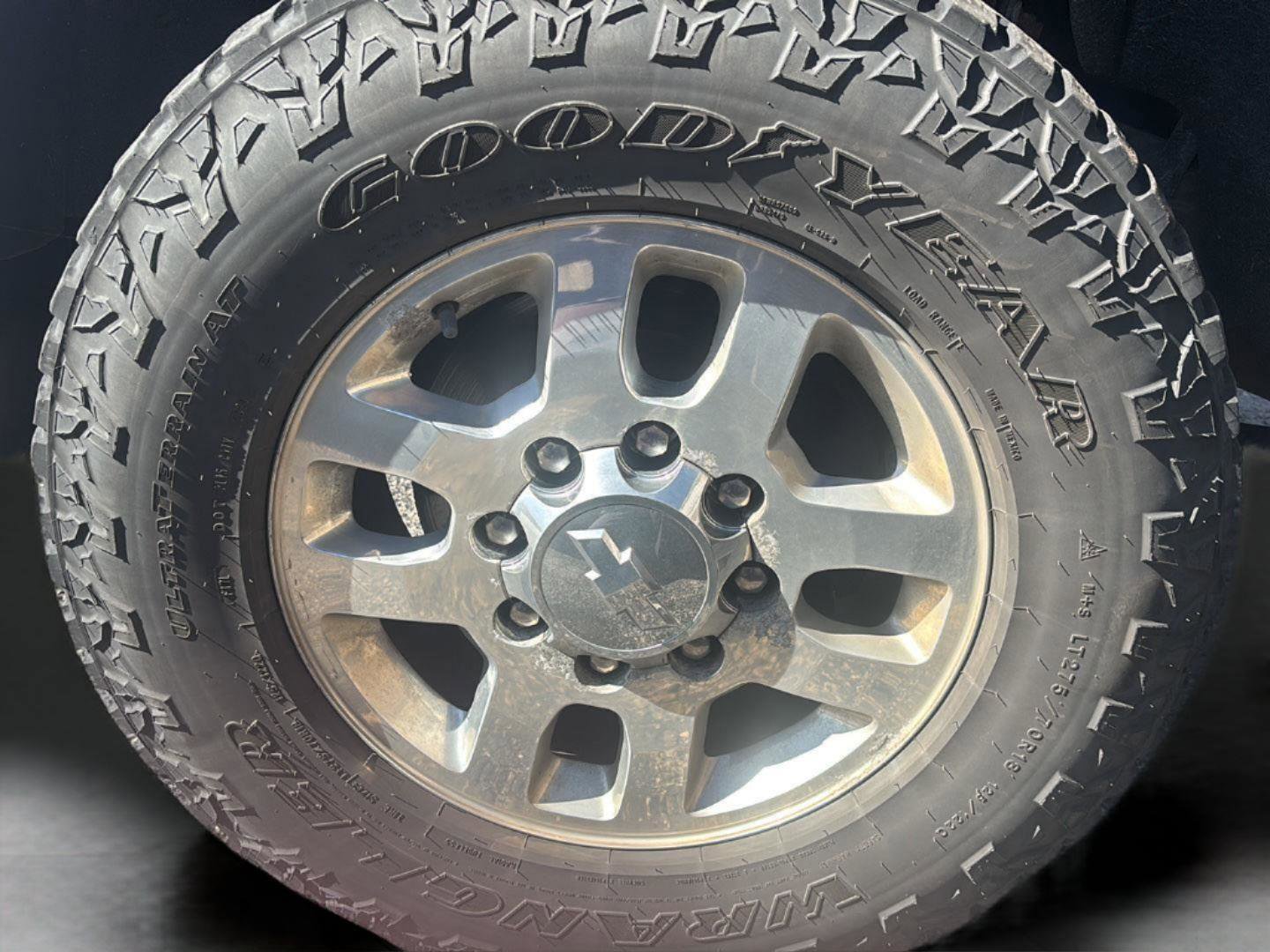 Used 2015 Chevrolet Silverado 2500 LTZ w/ Duramax Plus Package image 2