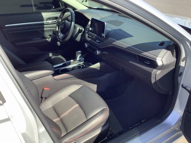 Used 2024 Nissan Altima 2.5 SR image 35