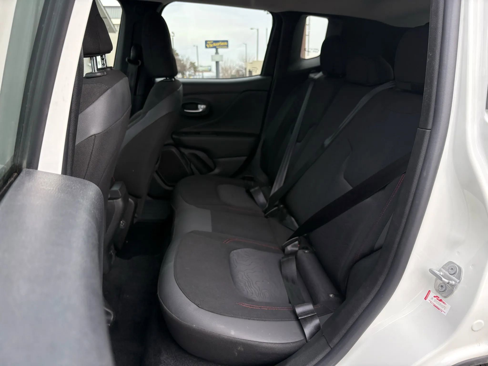 Used 2020 Jeep Renegade Trailhawk w/ Cold Weather Group image 15