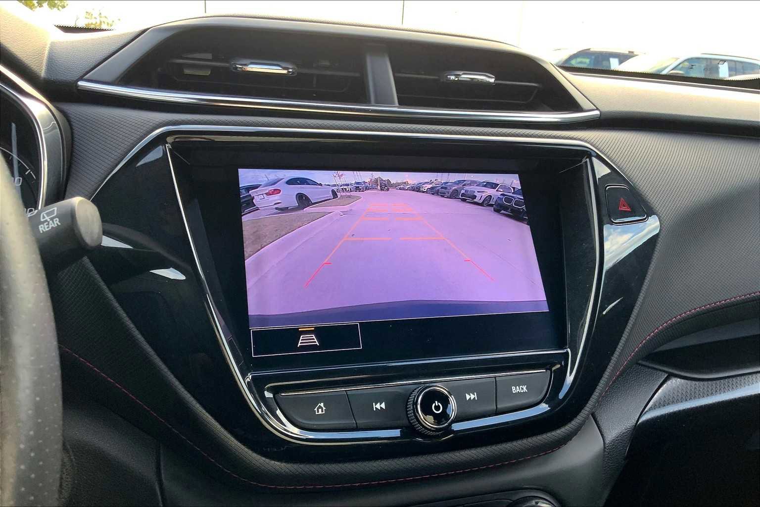 Used 2021 Chevrolet TrailBlazer RS w/ Technology Package image 24