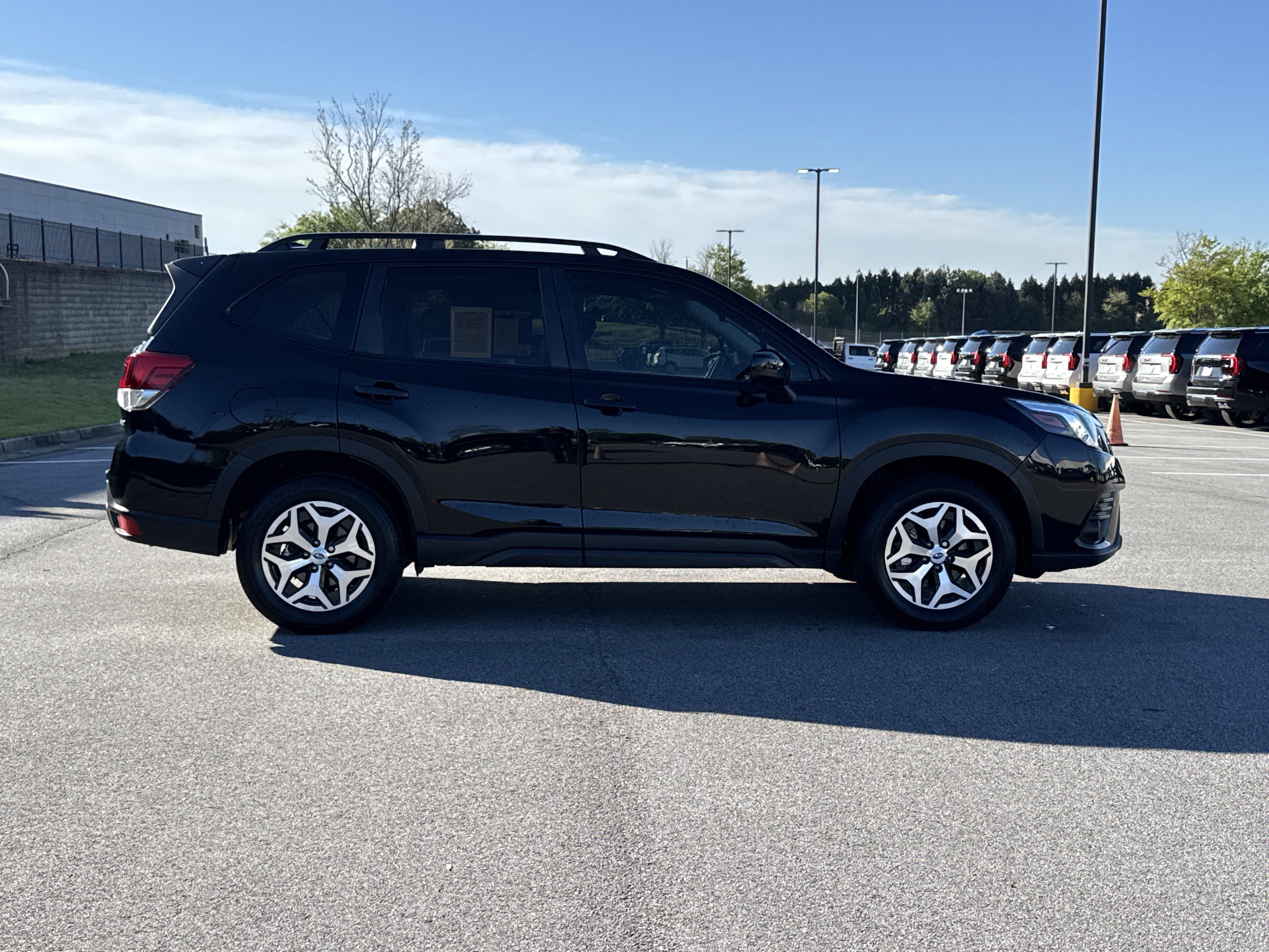 Used 2024 Subaru Forester Premium image 11