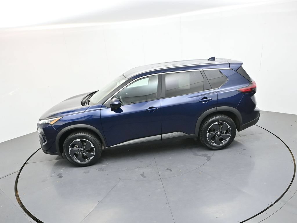 Used 2024 Nissan Rogue SV FWD image 25