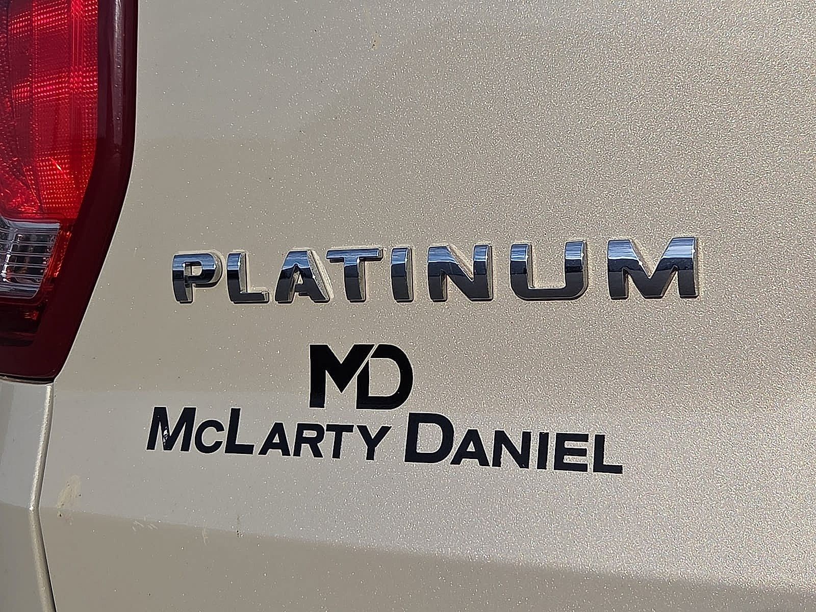 Used 2018 Ford Explorer Platinum AWD/4WD image 9