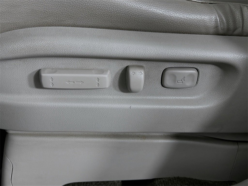 Used 2014 Honda Odyssey Touring image 23