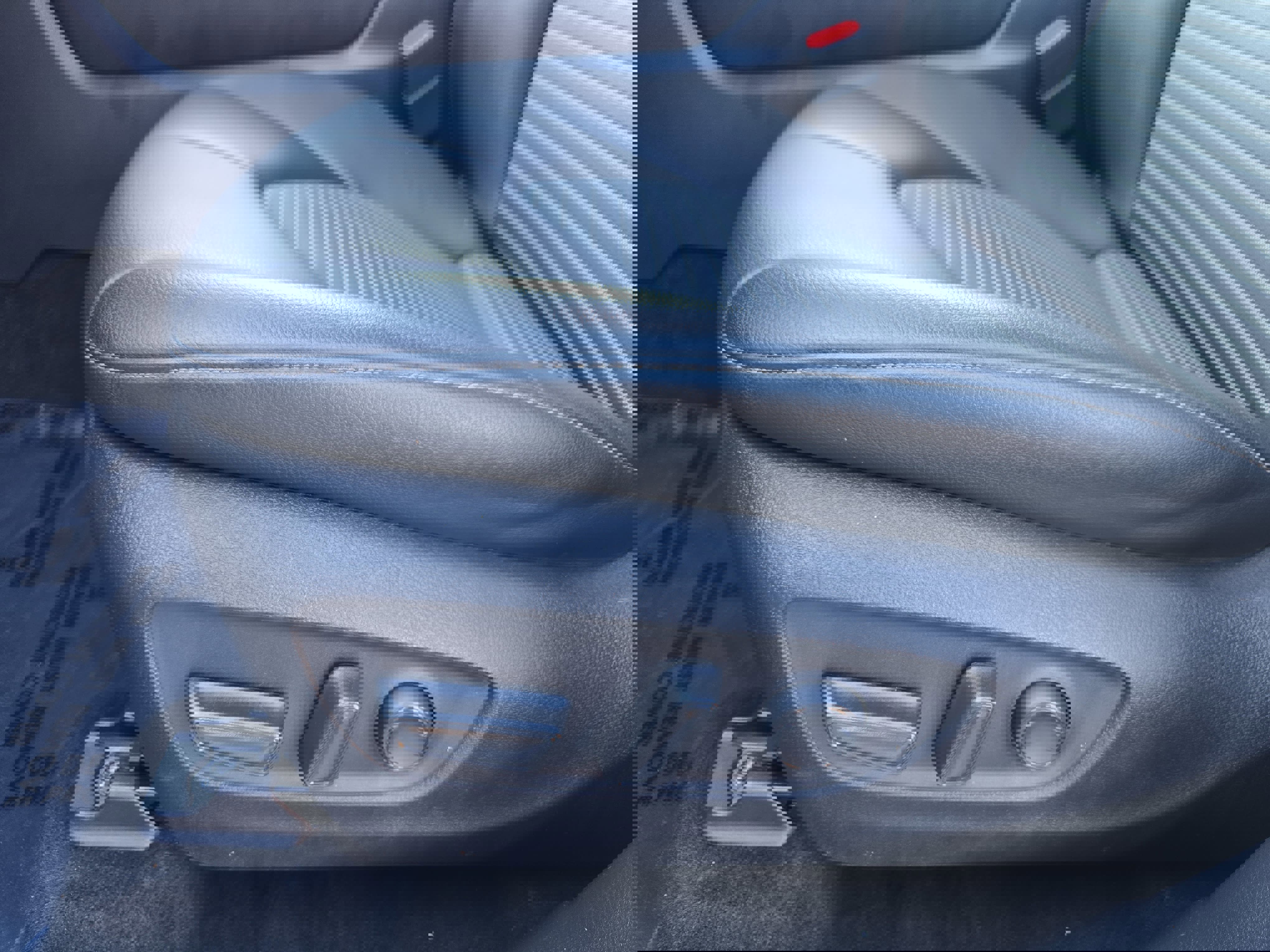 Used 2023 Toyota Highlander XSE image 31