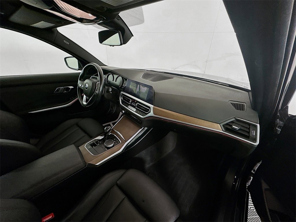 Used 2020 BMW 330i xDrive Sedan w/ Convenience Package image 30