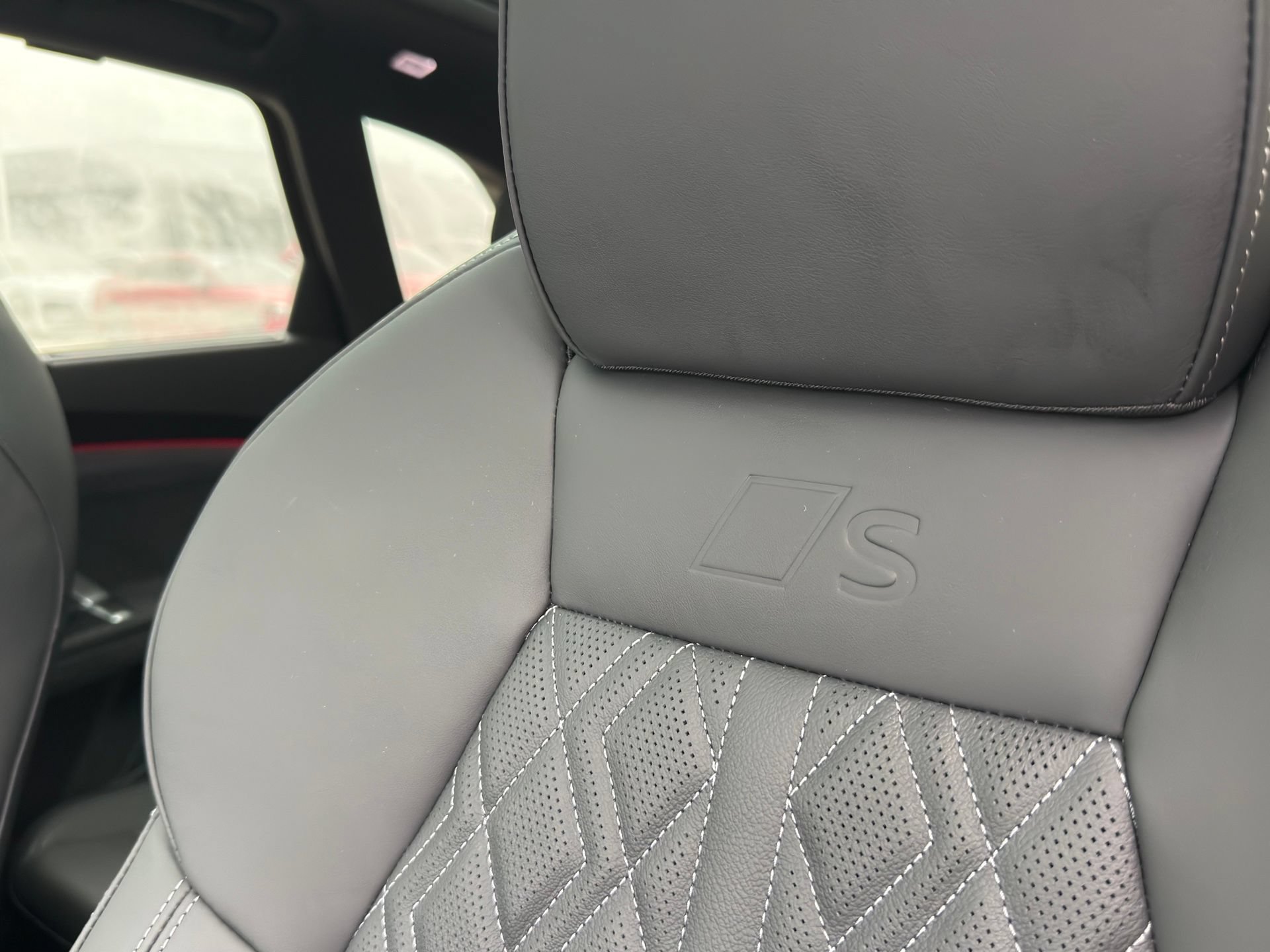 New 2026 Audi SQ5 Prestige AWD/4WD image 17