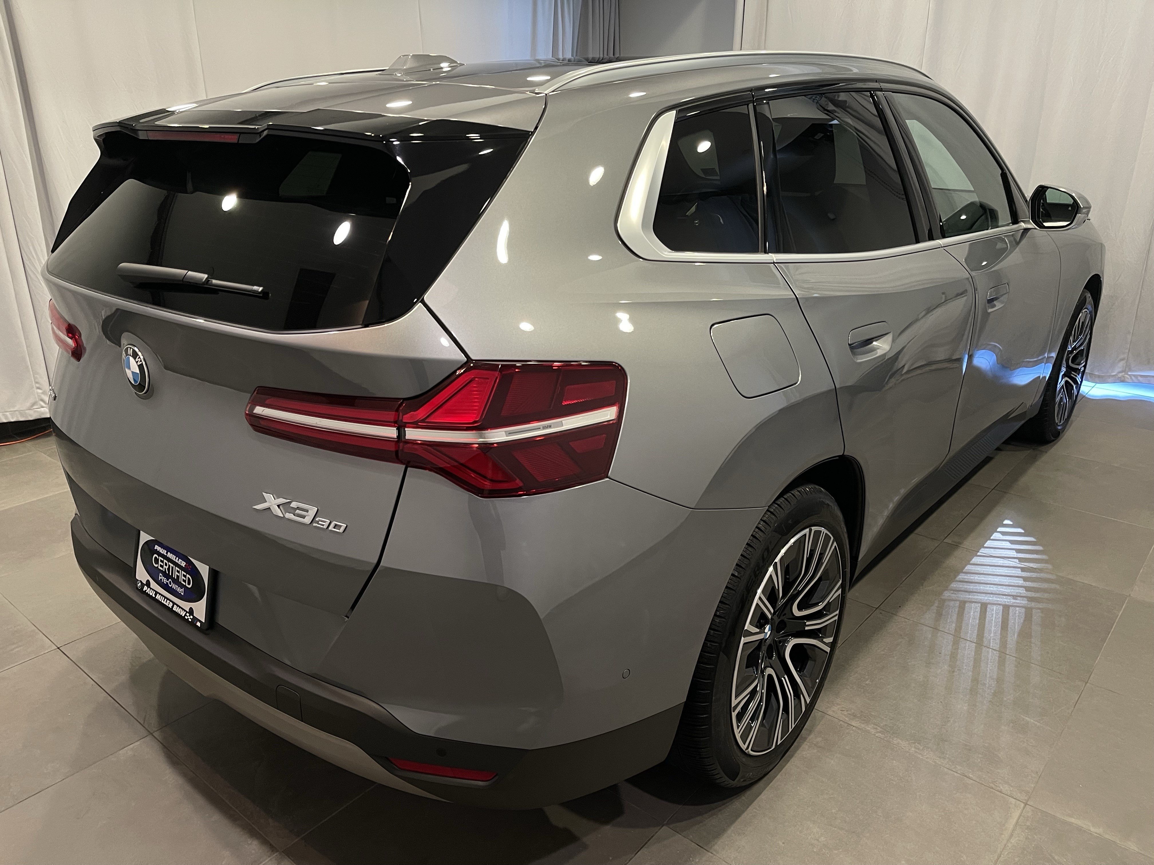 Used 2025 BMW X3 xDrive30i w/ Premium Package AWD/4WD image 6