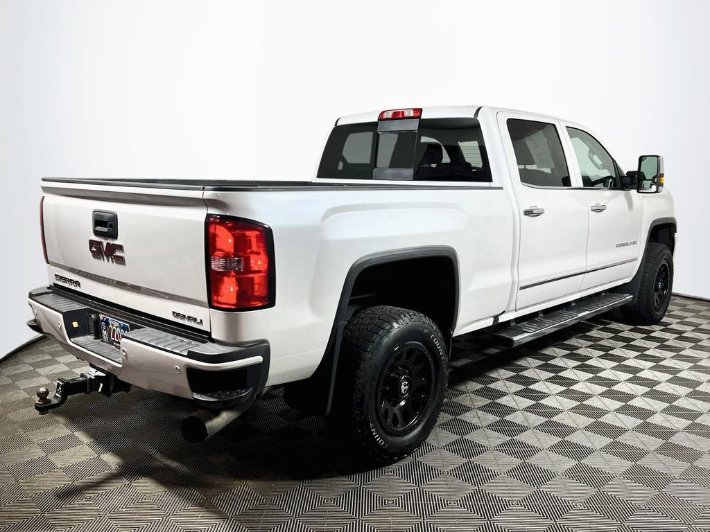 Used 2018 GMC Sierra 2500 Denali AWD/4WD image 7