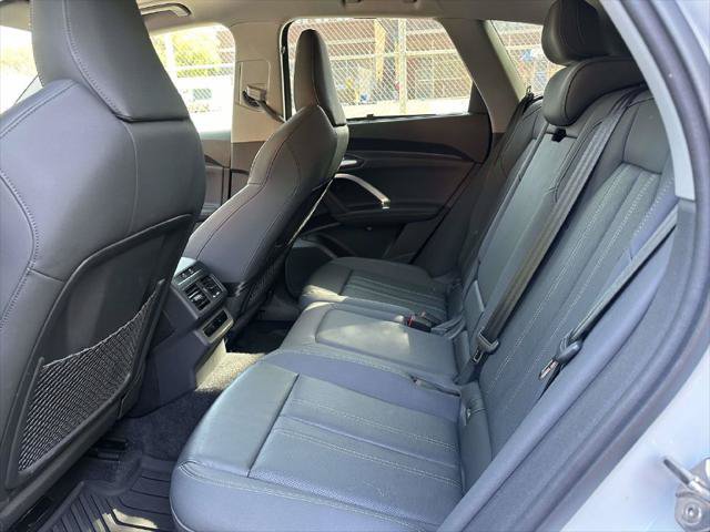 Used 2025 Audi Q5 Premium Plus w/ Premium Plus AWD/4WD image 13