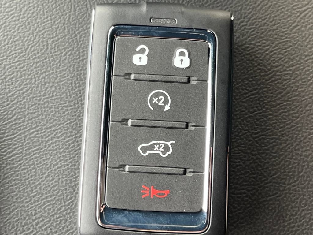 New 2025 Jeep Grand Cherokee Laredo X w/ Luxury Tech Group I image 20