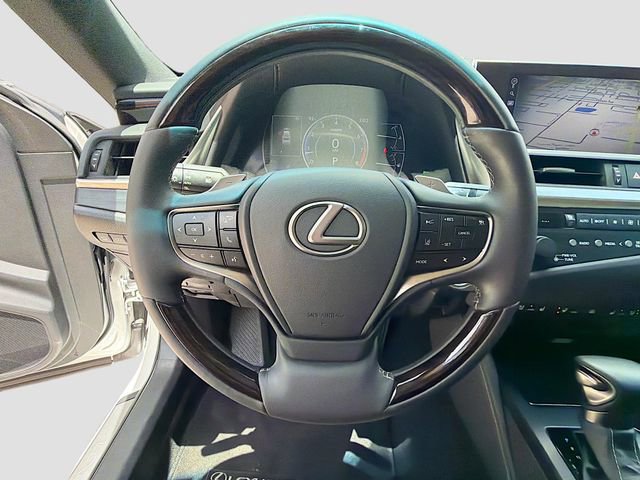 Used 2020 Lexus ES 350 Ultra Luxury w/ Accessory Package 2 FWD image 39
