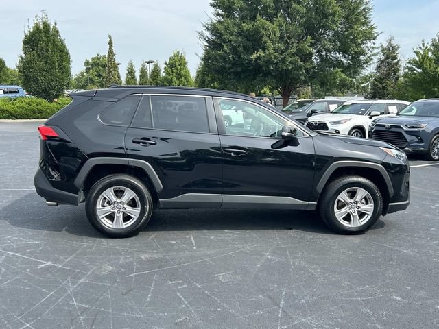 Used 2025 Toyota RAV4 XLE AWD/4WD image 3