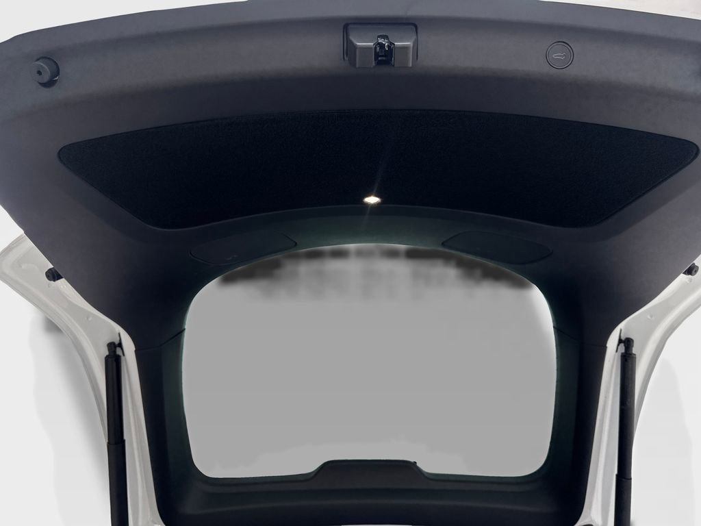 Used 2024 Tesla Model Y Long Range image 81