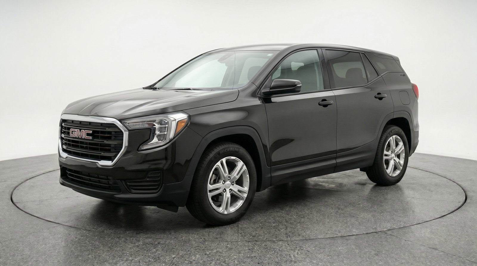 Used 2024 GMC Terrain SLE FWD image 3