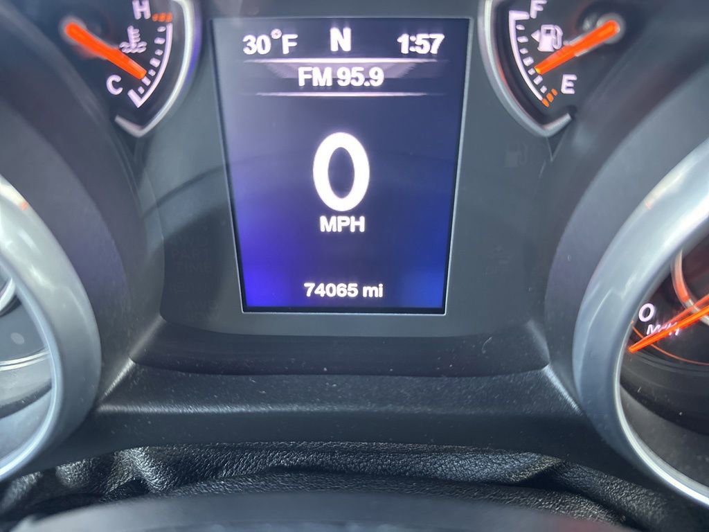 Used 2018 Jeep Wrangler Unlimited Sport image 23