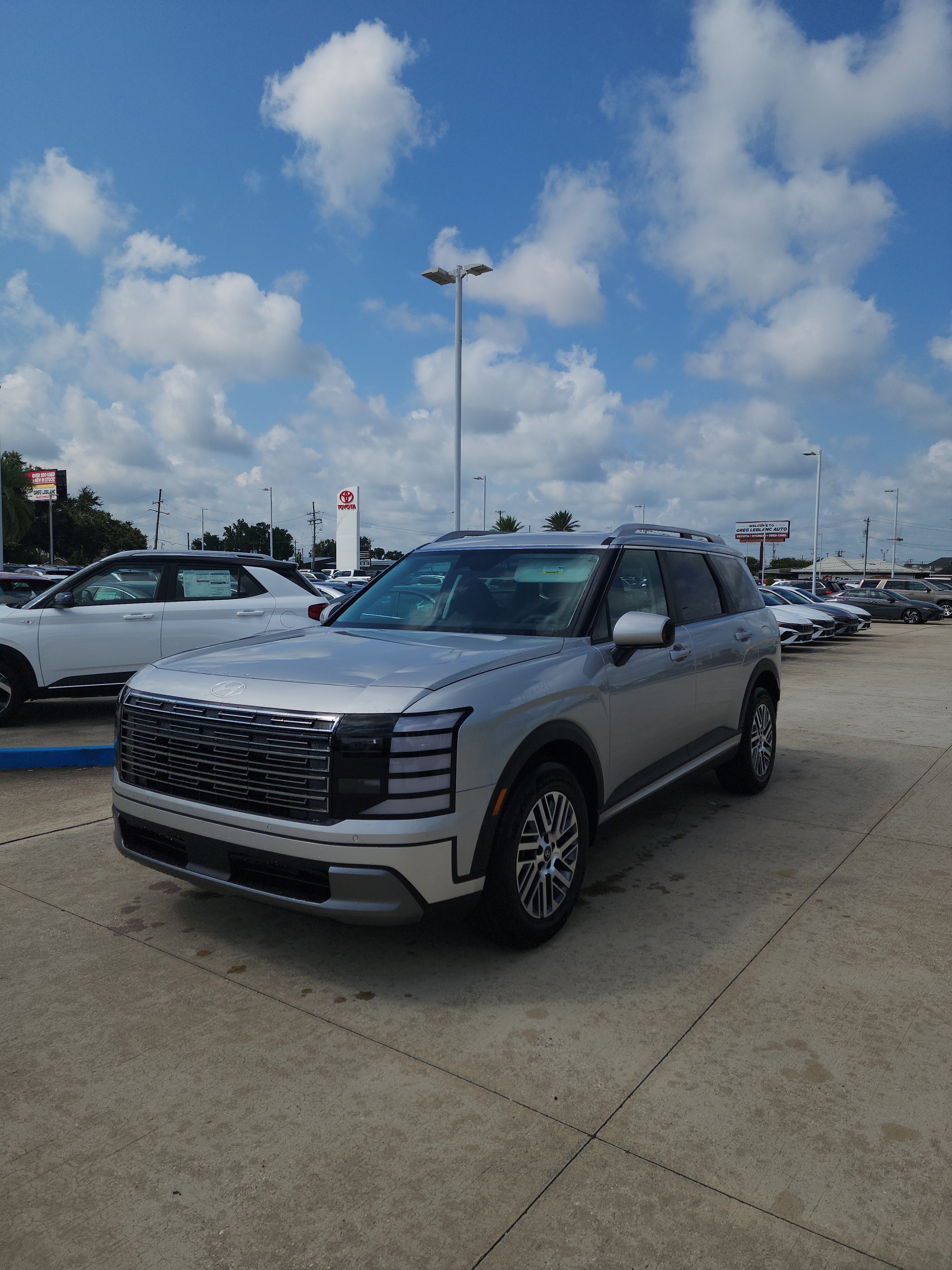 New 2027 Hyundai Palisade SEL FWD image 3