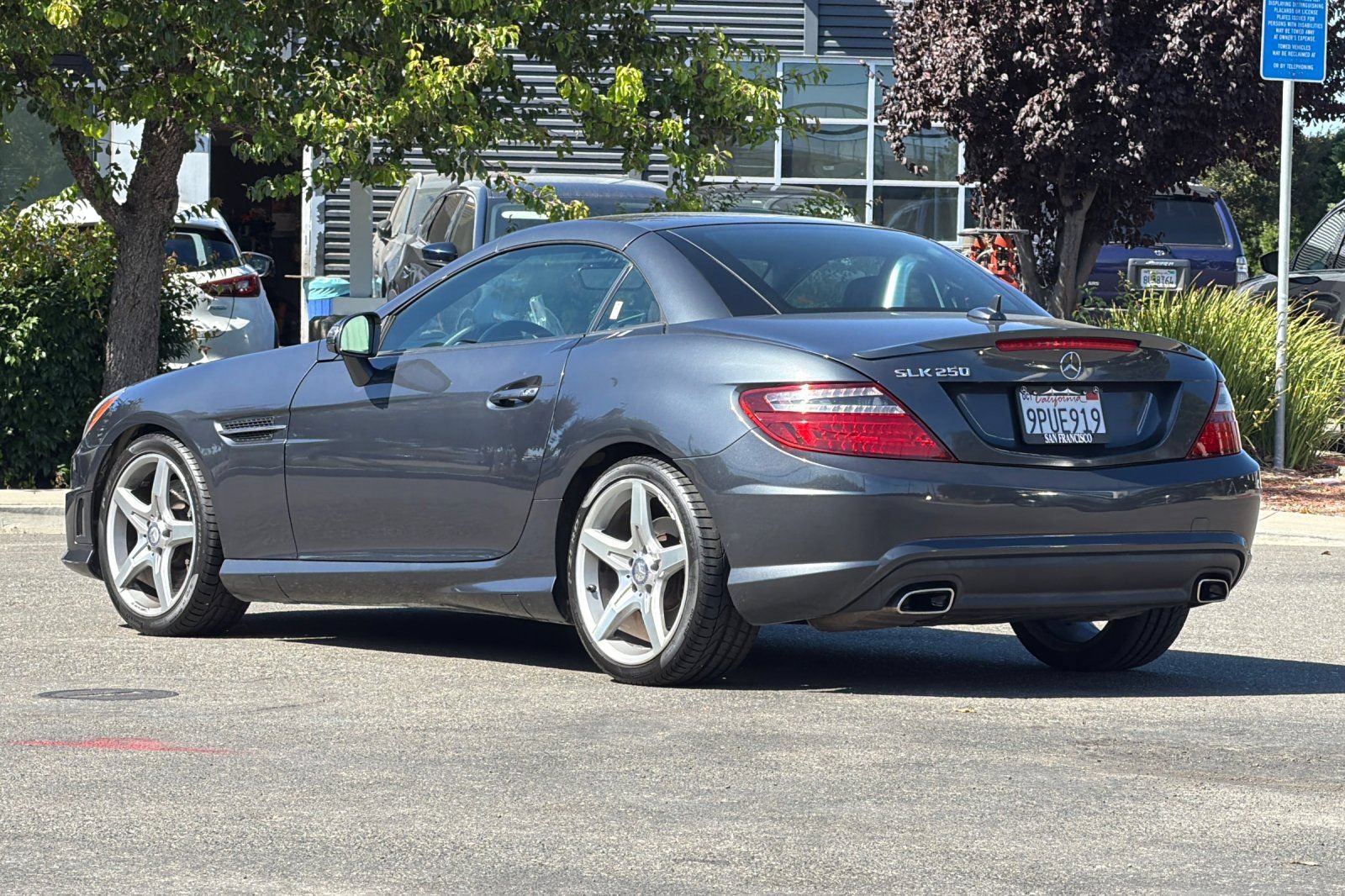 Used 2015 Mercedes-Benz SLK 250 w/ Premium Package image 6